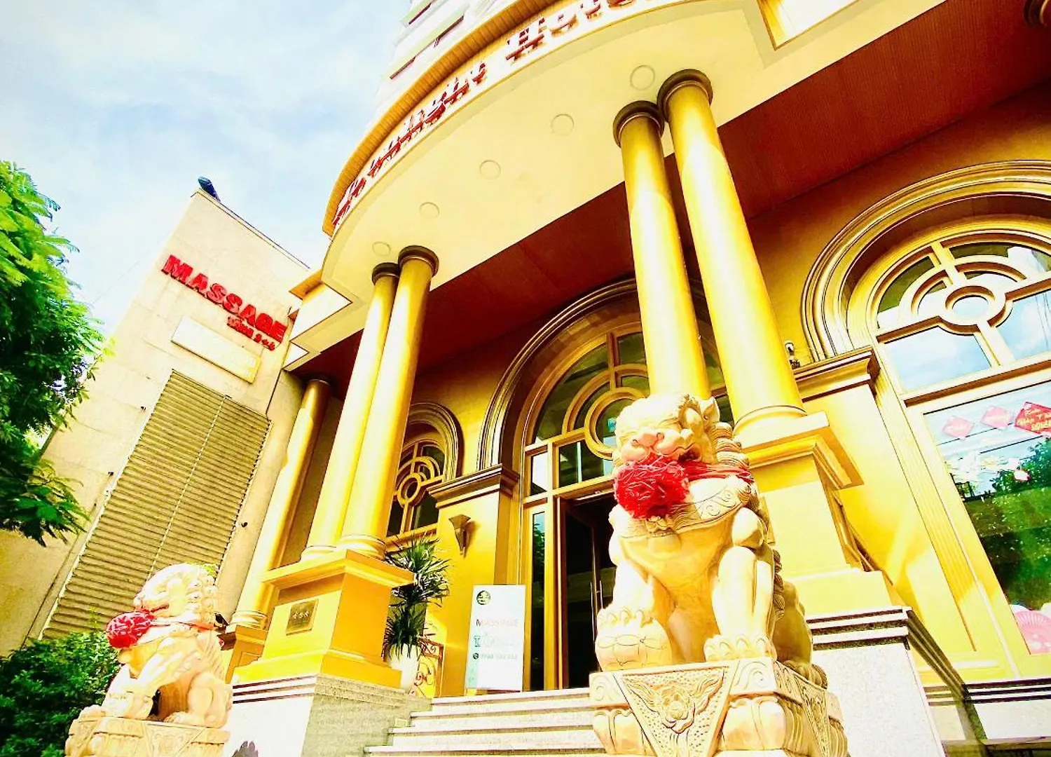 Moonlight Hotel Suites & Spa - Romantic River View & City View, High Floor, Near Dragon Bridge Đà Nẵng
