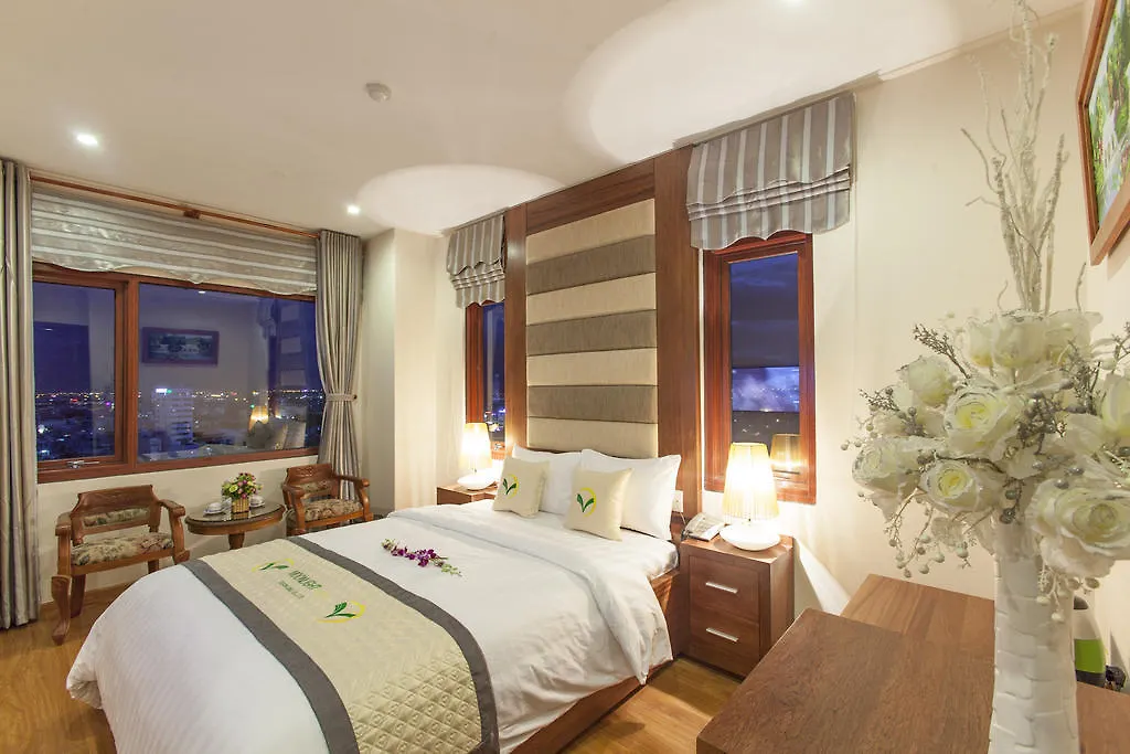 Moonlight Hotel Suites & Spa - Near Dragon Bridge, High Floor With Beautiful City View, River View Đà Nẵng 4*,  Vietnam
