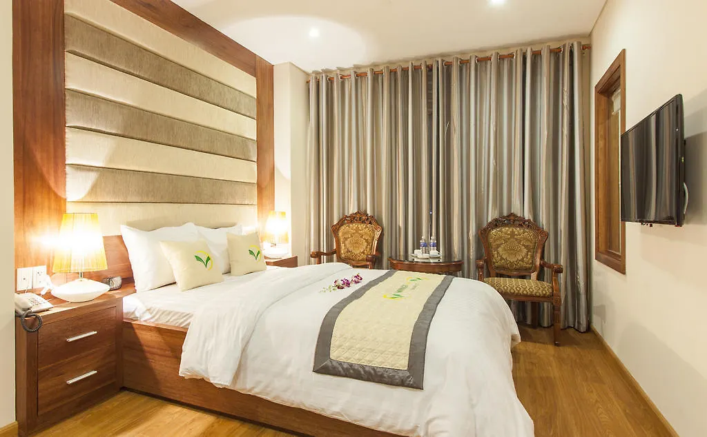 ****  Moonlight Hotel Suites & Spa - Romantic River View & City View, High Floor, Near Dragon Bridge Đà Nẵng Vietnam