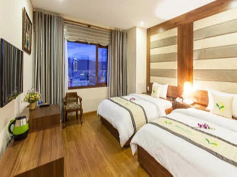 Moonlight Hotel Suites & Spa - Romantic River View & City View, High Floor, Near Dragon Bridge Đà Nẵng 4*,  Vietnam