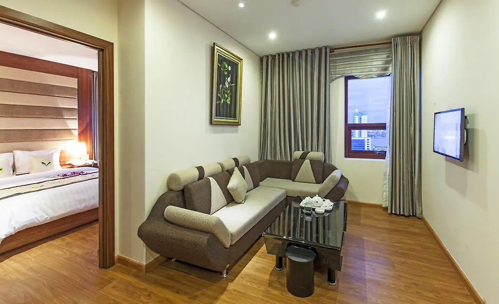 Moonlight Hotel Suites & Spa - Romantic River View & City View, High Floor, Near Dragon Bridge Da Nang